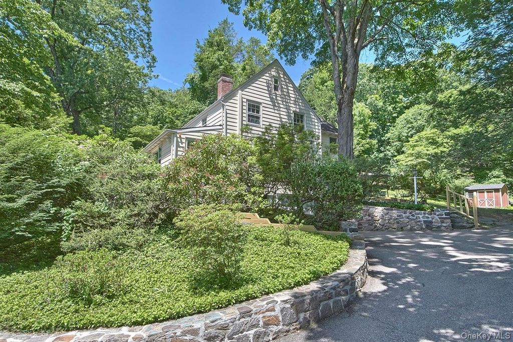 21 Campfire Road, Chappaqua, NY 10514