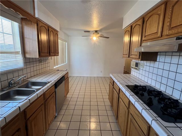 942 Turney Drive, Bullhead City, AZ 86442