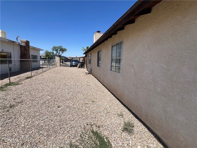 942 Turney Drive, Bullhead City, AZ 86442