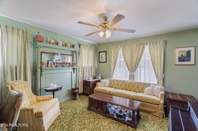 8621 N Ruggles Ferry Pike, Strawberry Plains, TN 37871