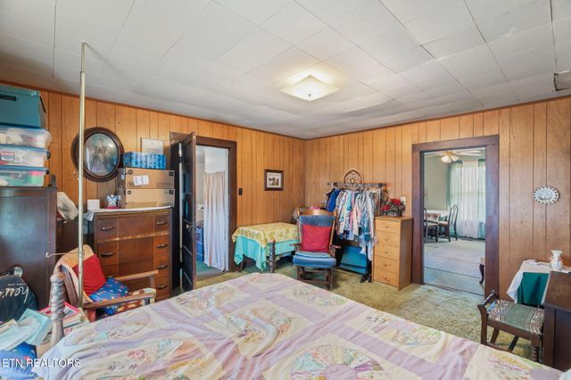 8621 N Ruggles Ferry Pike, Strawberry Plains, TN 37871