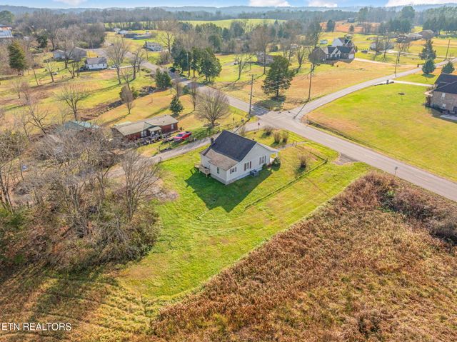 8621 N Ruggles Ferry Pike, Strawberry Plains, TN 37871