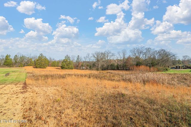 8621 N Ruggles Ferry Pike, Strawberry Plains, TN 37871