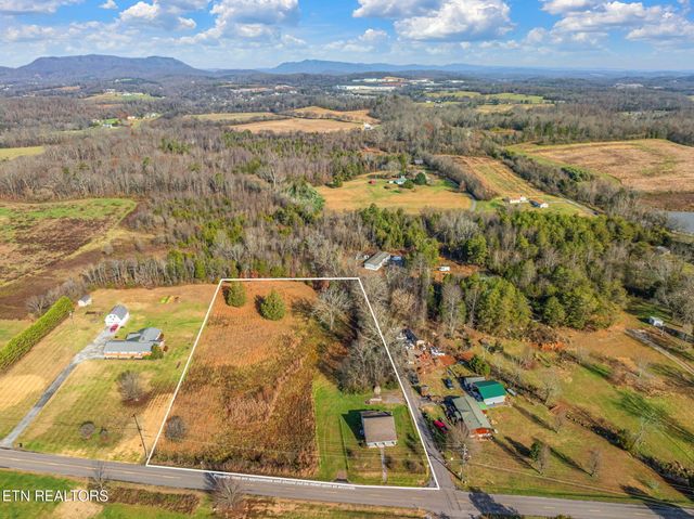 8621 N Ruggles Ferry Pike, Strawberry Plains, TN 37871