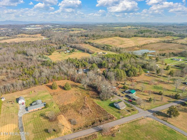 8621 N Ruggles Ferry Pike, Strawberry Plains, TN 37871