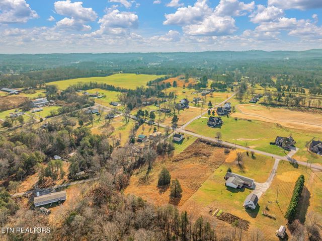 8621 N Ruggles Ferry Pike, Strawberry Plains, TN 37871