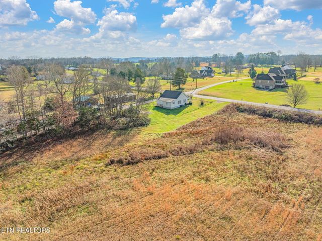 8621 N Ruggles Ferry Pike, Strawberry Plains, TN 37871