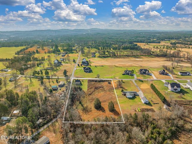 8621 N Ruggles Ferry Pike, Strawberry Plains, TN 37871