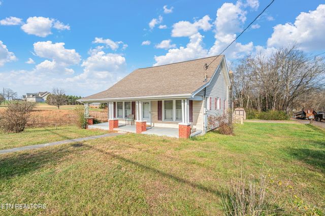 8621 N Ruggles Ferry Pike, Strawberry Plains, TN 37871