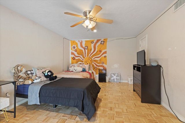 123 Leigh Ln, White Oak, TX 75693