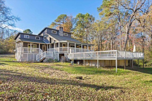 123 Leigh Ln, White Oak, TX 75693