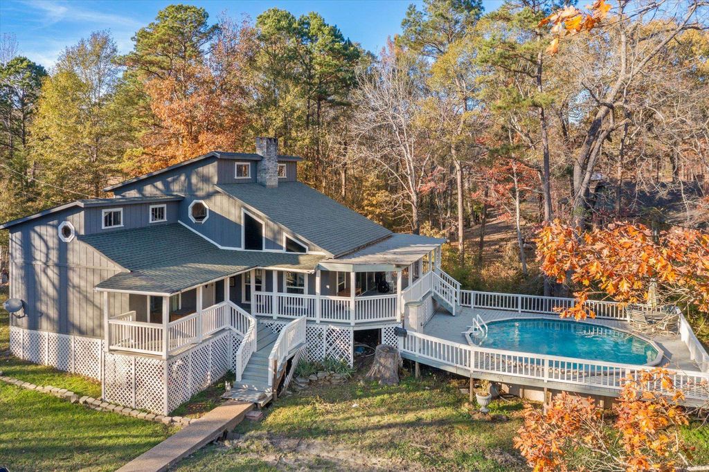 123 Leigh Ln, White Oak, TX 75693