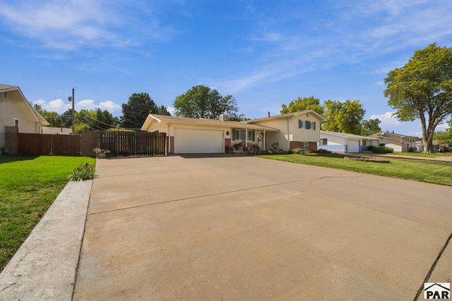 82 Amherst Ave, Pueblo, CO 81005
