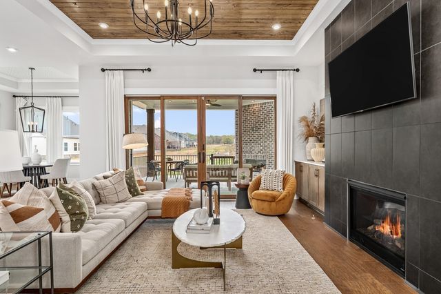 7290 Woodruff Dr, Fairview, TN 37062