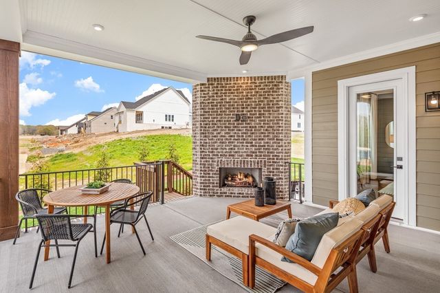 7290 Woodruff Dr, Fairview, TN 37062