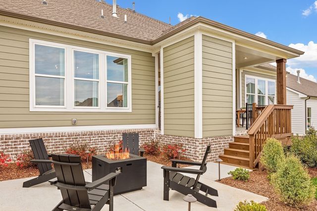 7290 Woodruff Dr, Fairview, TN 37062