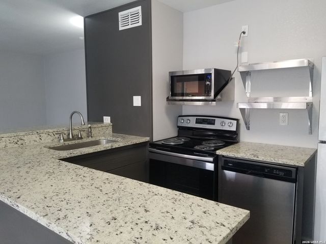 133 Parland Pl Apt 5, San Antonio, TX 78209