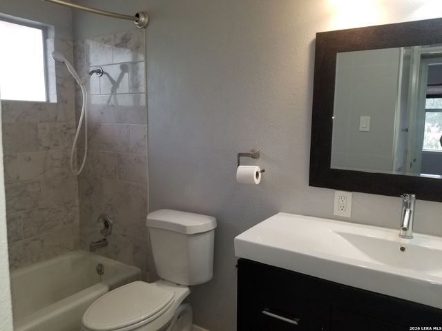 133 Parland Pl Apt 5, San Antonio, TX 78209