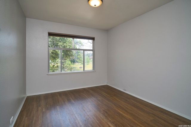 133 Parland Pl Apt 5, San Antonio, TX 78209