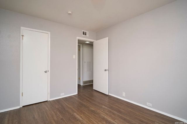 133 Parland Pl Apt 5, San Antonio, TX 78209