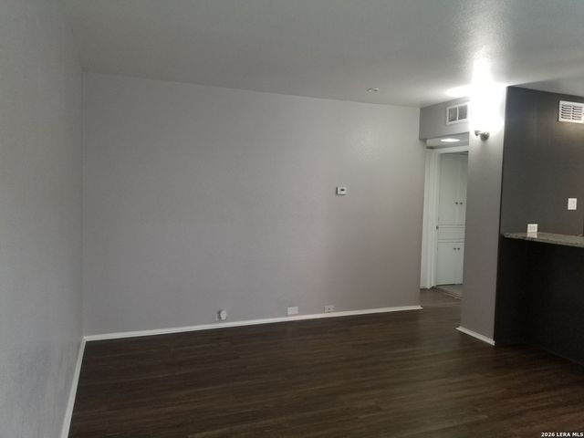 133 Parland Pl Apt 5, San Antonio, TX 78209