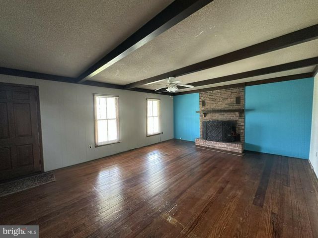 10037 MAIN ST, Berlin, MD 21811