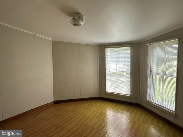 10037 MAIN ST, Berlin, MD 21811