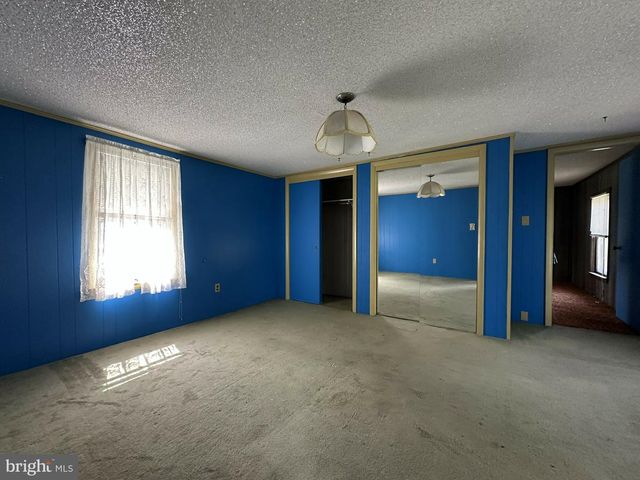 10037 MAIN ST, Berlin, MD 21811