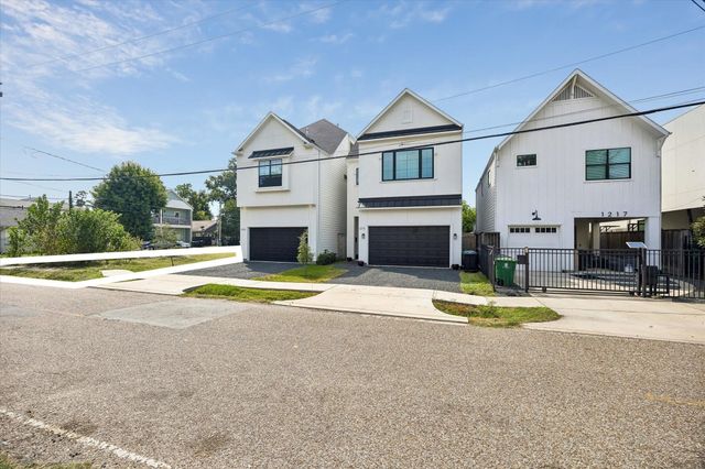 1211 Northwood Street, Houston, TX 77009