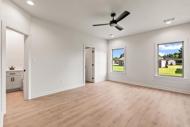 34 Wedgewood Dr, Greenbrier, AR 72058