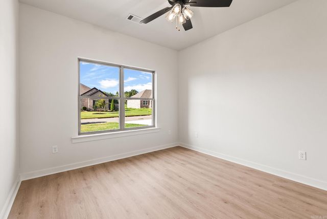 34 Wedgewood Dr, Greenbrier, AR 72058