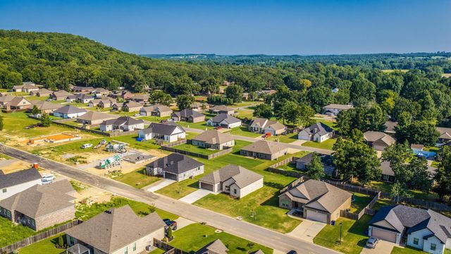 34 Wedgewood Dr, Greenbrier, AR 72058