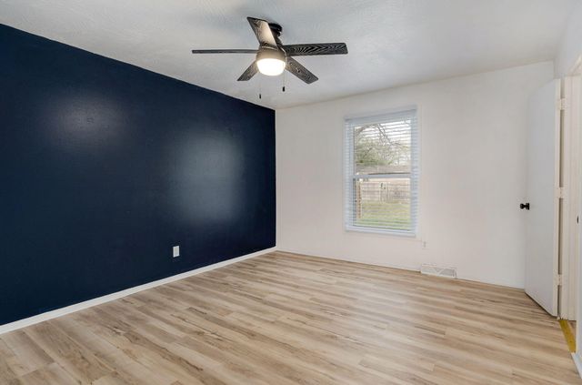 2532 S Fort Avenue, Springfield, MO 65807