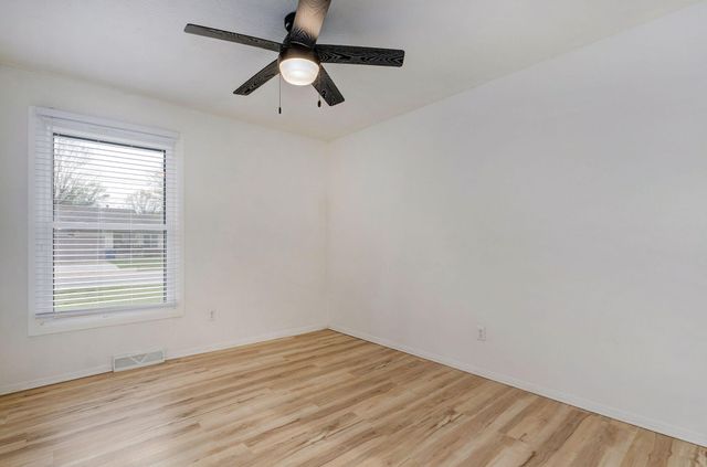 2532 S Fort Avenue, Springfield, MO 65807