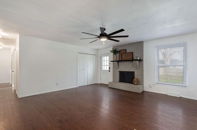 2532 S Fort Avenue, Springfield, MO 65807