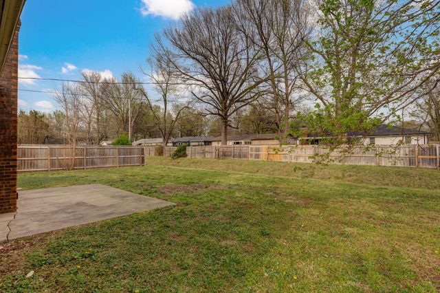 2532 S Fort Avenue, Springfield, MO 65807