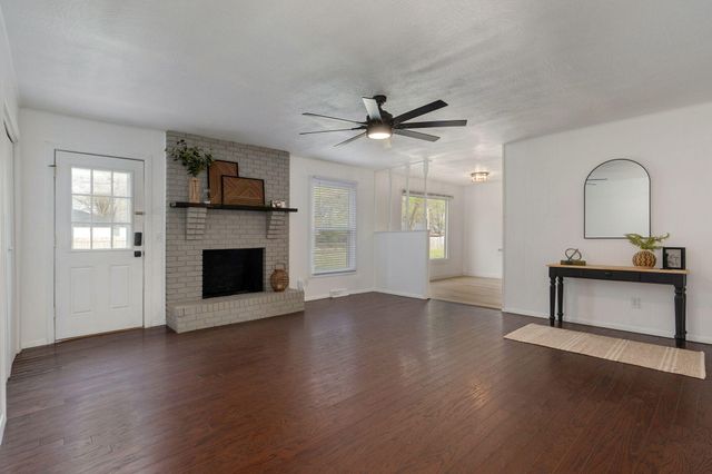 2532 S Fort Avenue, Springfield, MO 65807