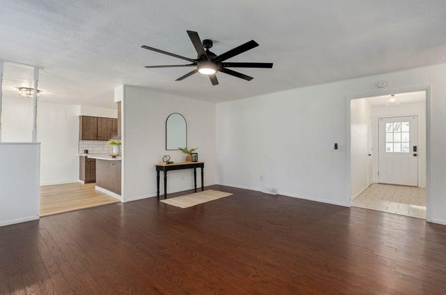 2532 S Fort Avenue, Springfield, MO 65807