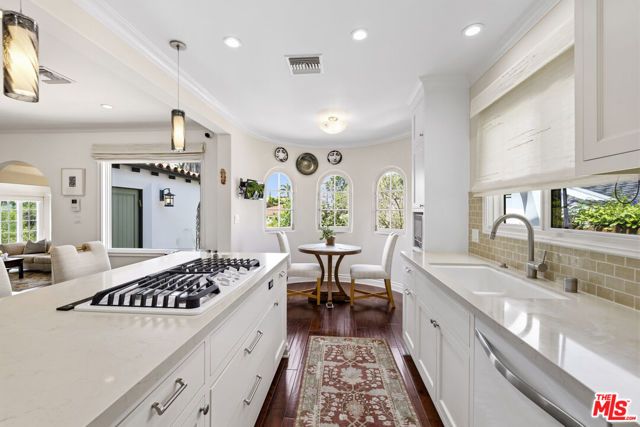 1934 Fairburn Avenue, Los Angeles, CA 90025