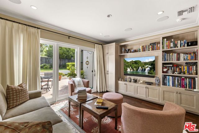 1934 Fairburn Avenue, Los Angeles, CA 90025