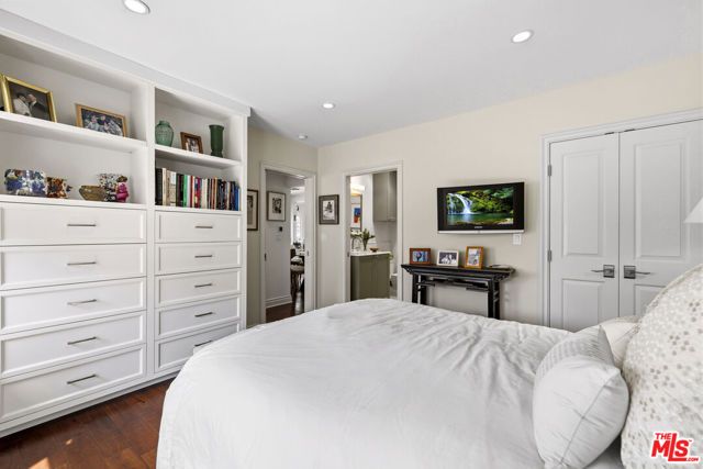 1934 Fairburn Avenue, Los Angeles, CA 90025