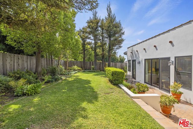 1934 Fairburn Avenue, Los Angeles, CA 90025