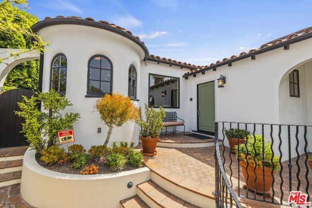 1934 Fairburn Avenue, Los Angeles, CA 90025