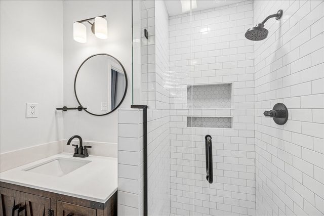 4251 WOODCREST DR, Memphis, TN 38111