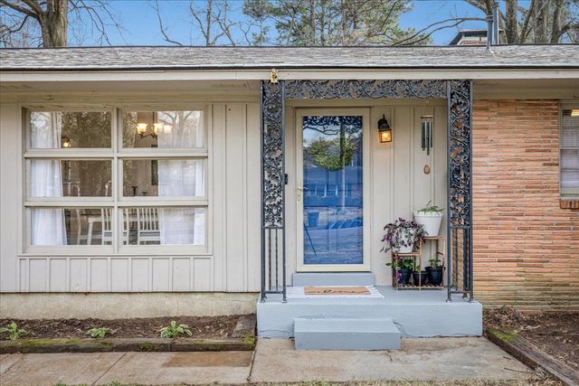 4251 WOODCREST DR, Memphis, TN 38111