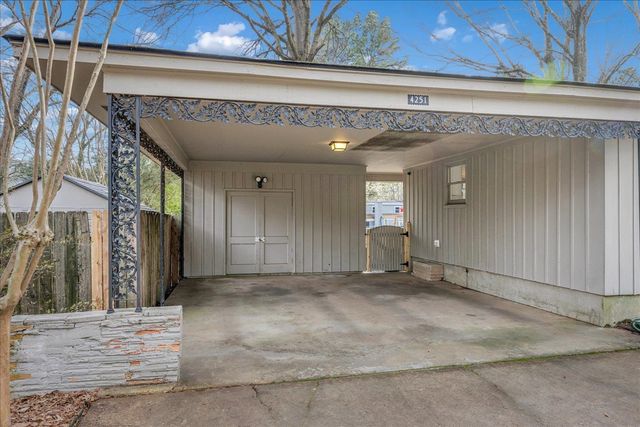 4251 WOODCREST DR, Memphis, TN 38111