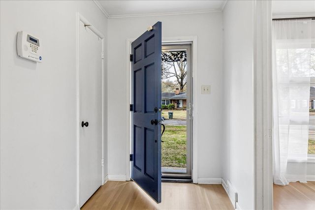 4251 WOODCREST DR, Memphis, TN 38111