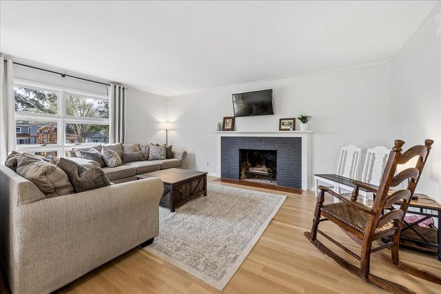 4251 WOODCREST DR, Memphis, TN 38111