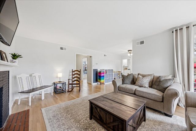 4251 WOODCREST DR, Memphis, TN 38111