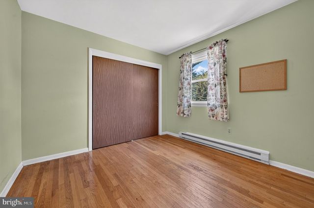 1277 S COLEBROOK RD, Manheim, PA 17545